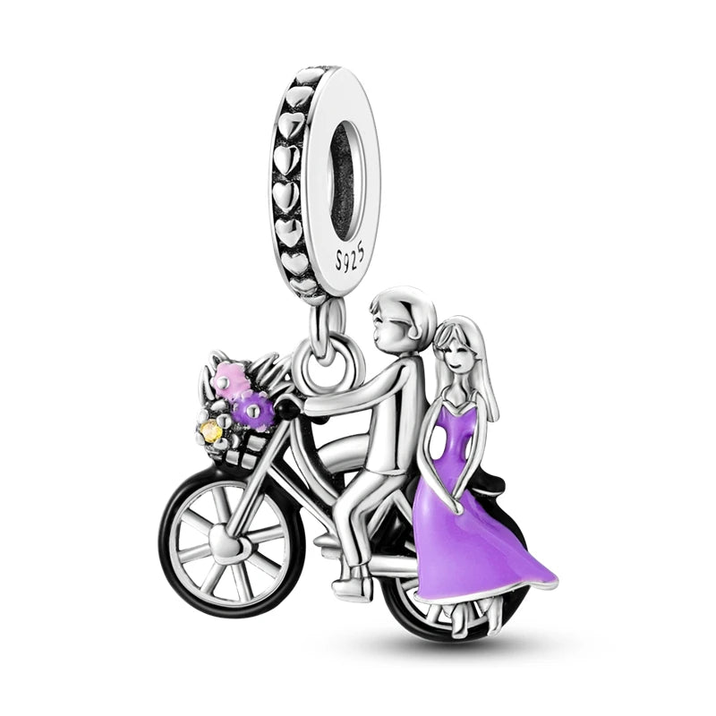 Berloque Prata 925 Casal na Bicicleta em Amor em Movimento 🚲💜