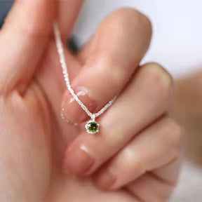 Colar Elegance Peridot – Brilho que Encanta ✨